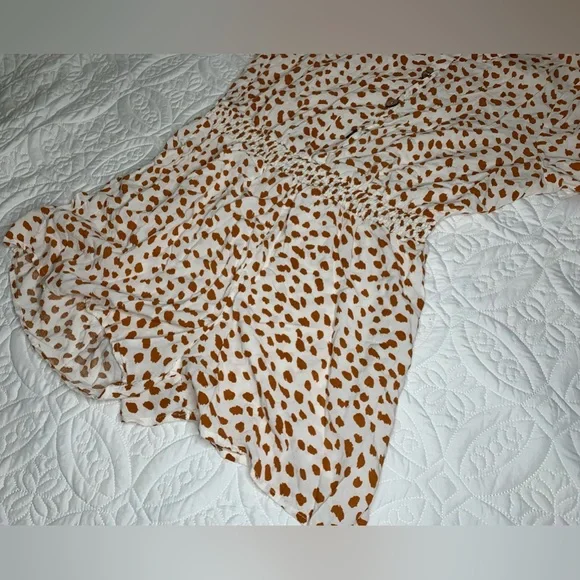 Beautiful dress for lady - Picture 4 of 5